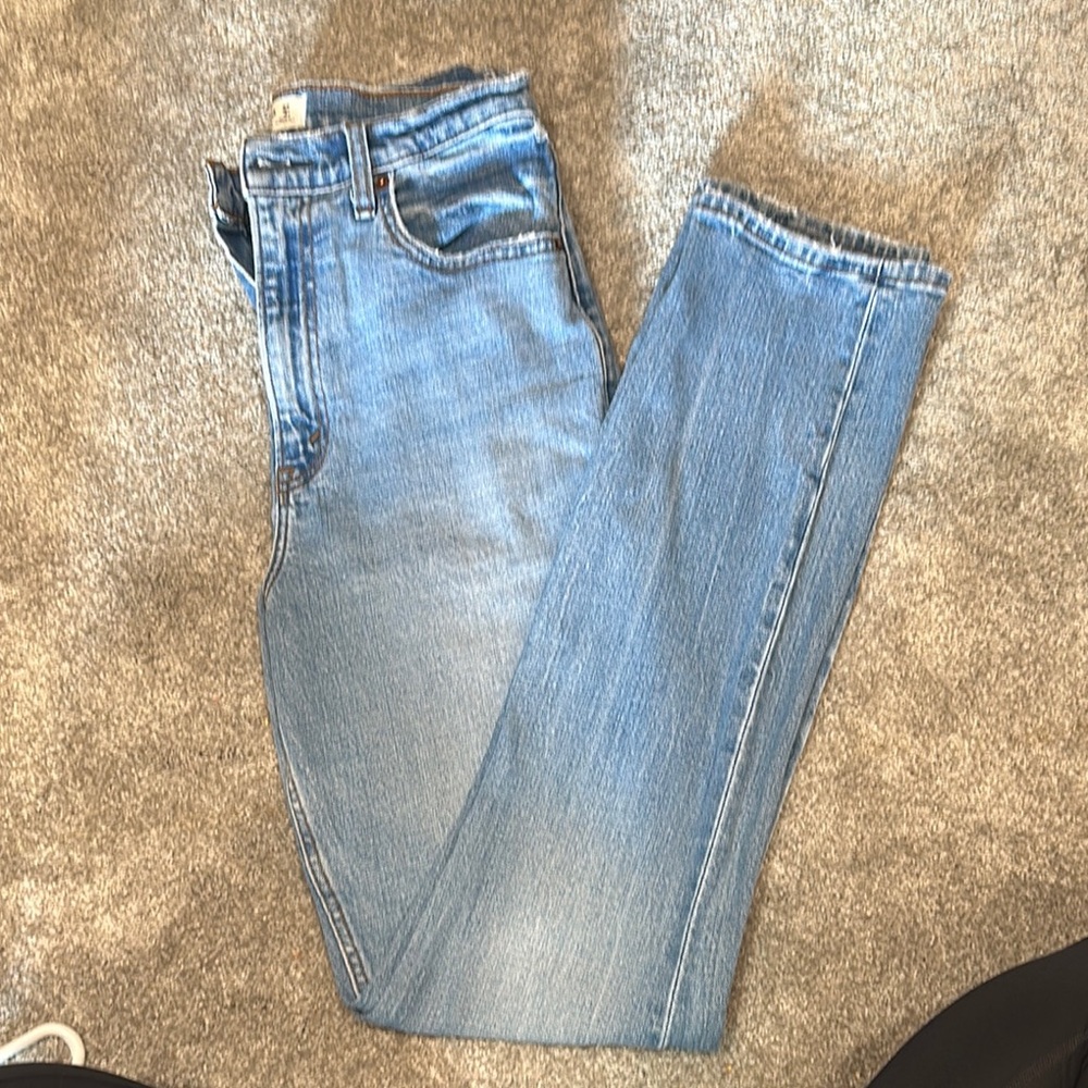 Abercrombie & Fitch Curve Love 90s Slim Straight Ultra High Rise Blue Jeans